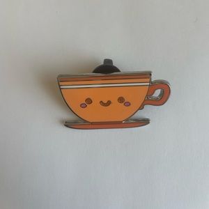 Teacup pin